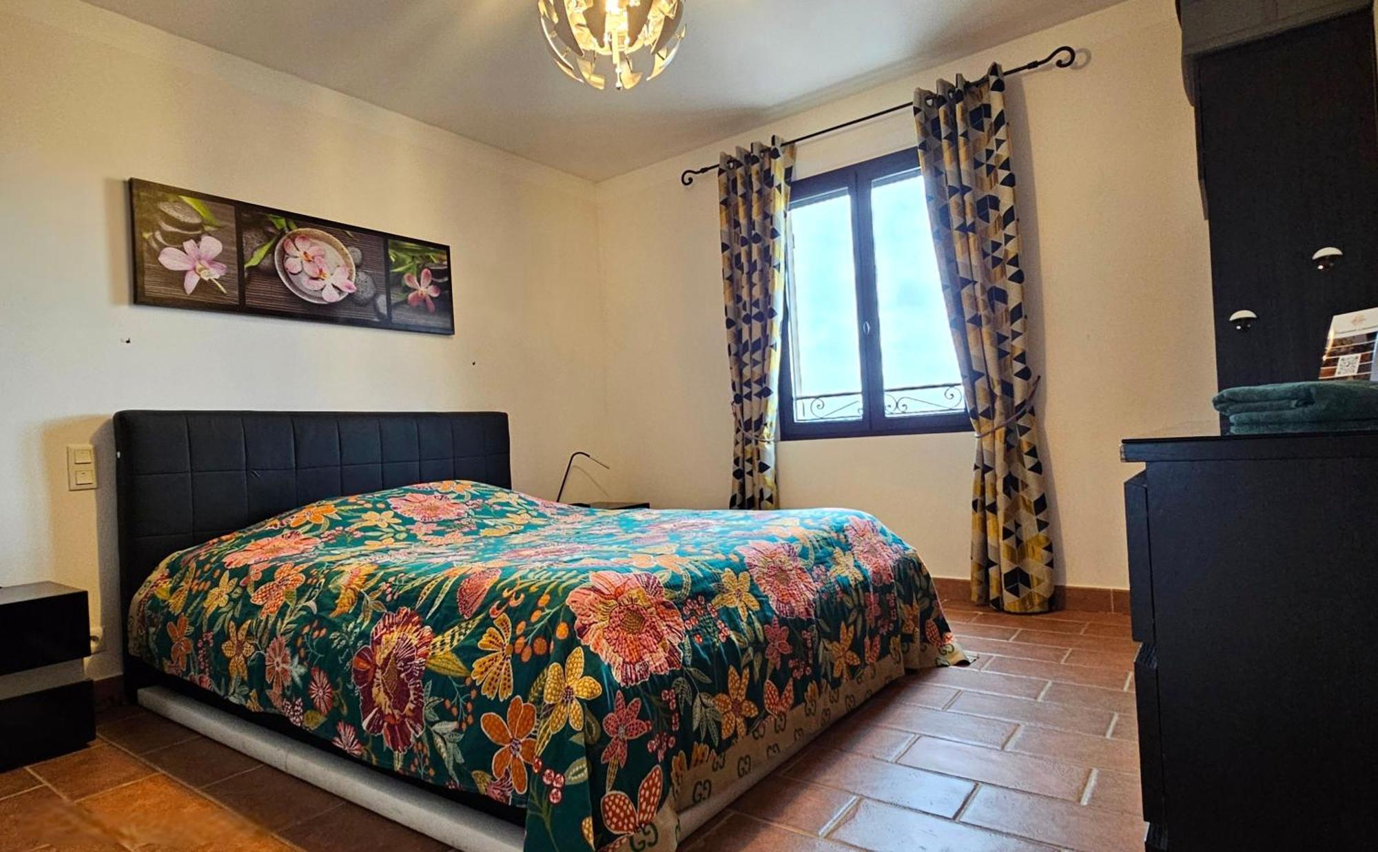Villa Tropez Chambres D'Hotes Le Luc Zewnętrze zdjęcie